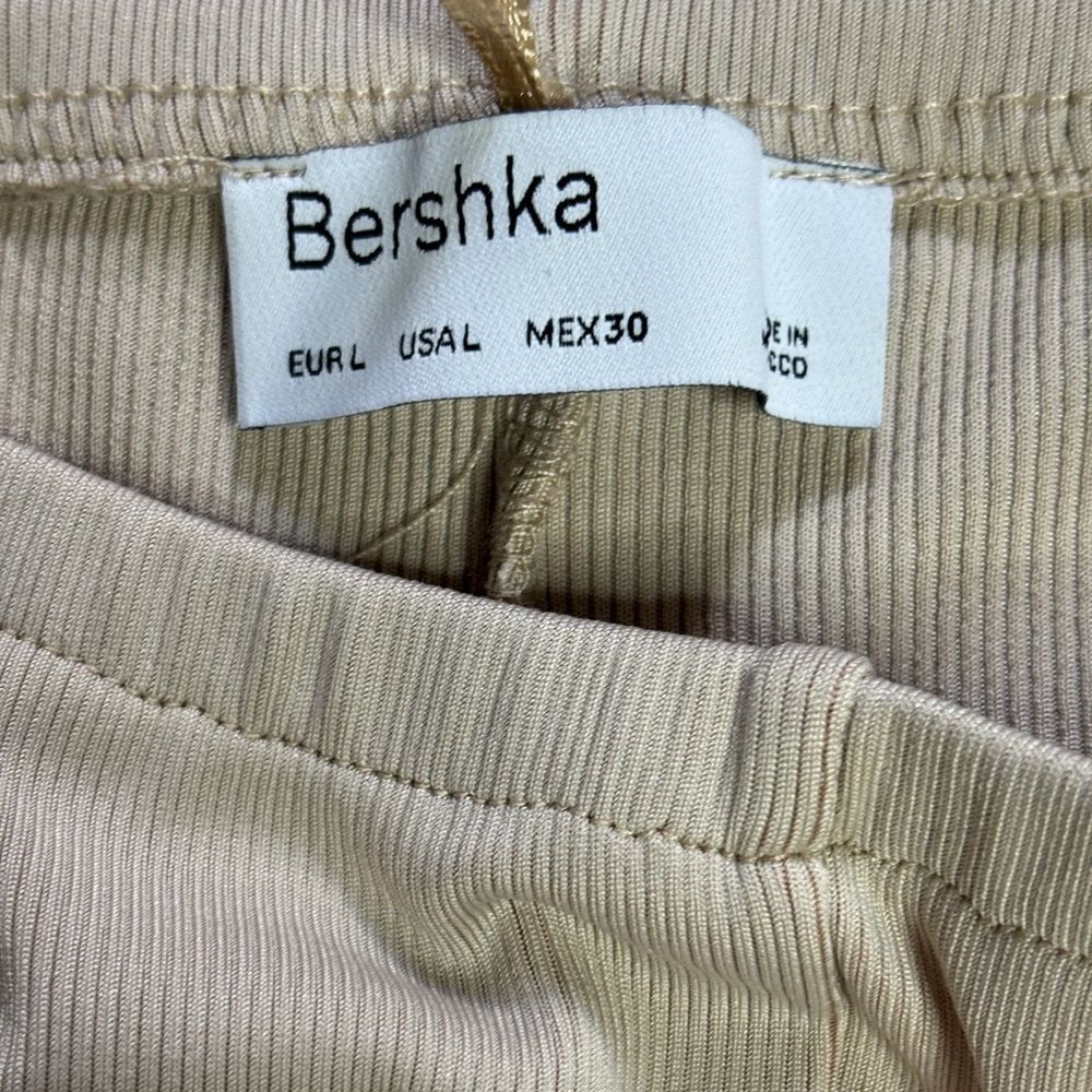 Berska Tan Ribbed O-Ring High Rise Flared Pants - Picture 7 of 9
